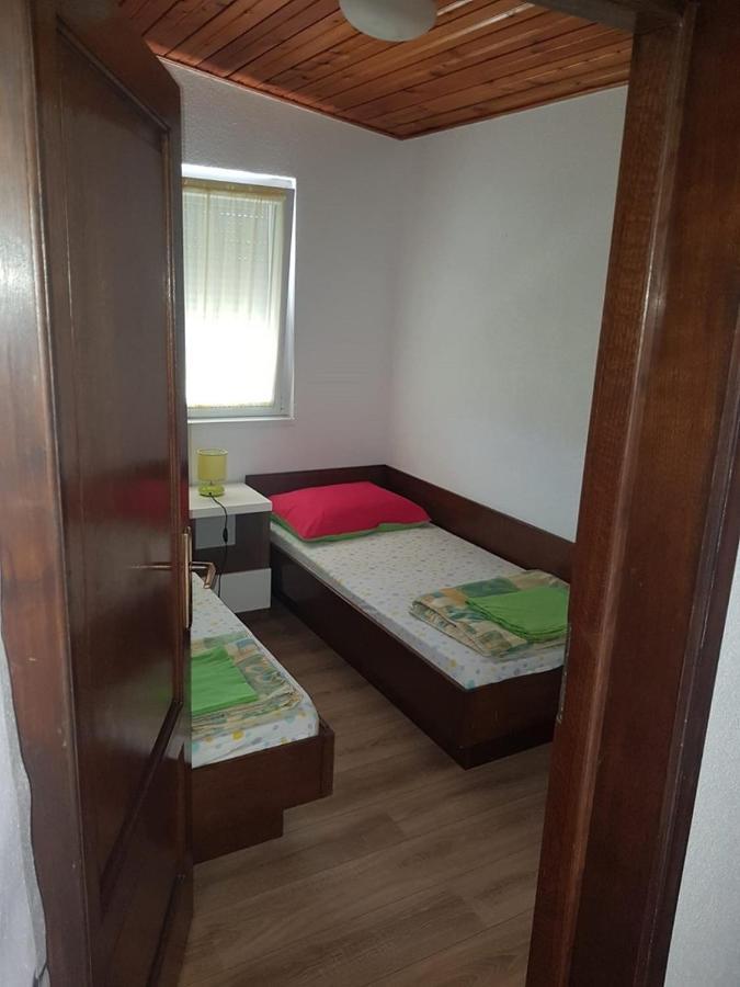 Apartments Carev 1293 เยเซรา ภายนอก รูปภาพ