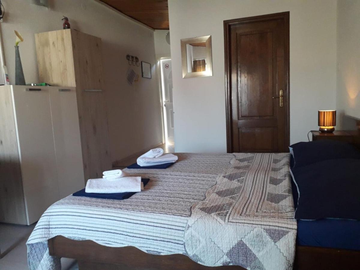 Apartments Carev 1293 เยเซรา ภายนอก รูปภาพ